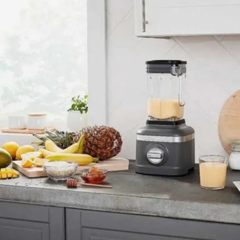 Licuadora de 3 Velocidades de 48 Onzas, Color  Gris KITCHEN AID KSB1325DG