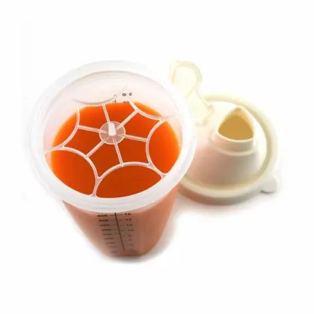 Coctelera Plastica con Medidas para Bebidas Alimenticias NORPRO 3034