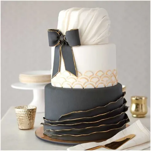 Pasta Fondant Color Negro, 1.5 Libras WILTON 710-2303