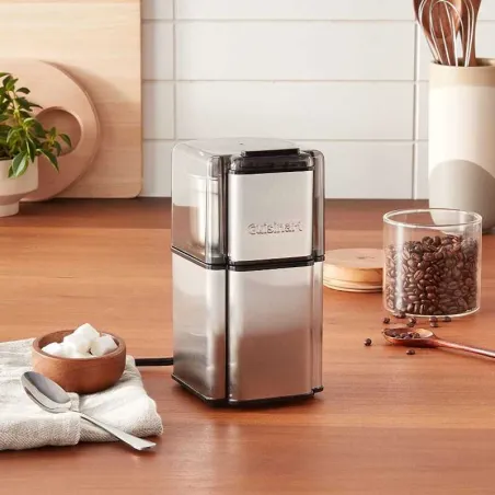 Molino para Cafe de  Acero Inoxidable  CUISINART DCG-12BC