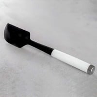 Espatula Raspadora Clasica de Silicon con Puno Blanco 30 Centimetros KITCHEN AID KCG031OHWHE 2