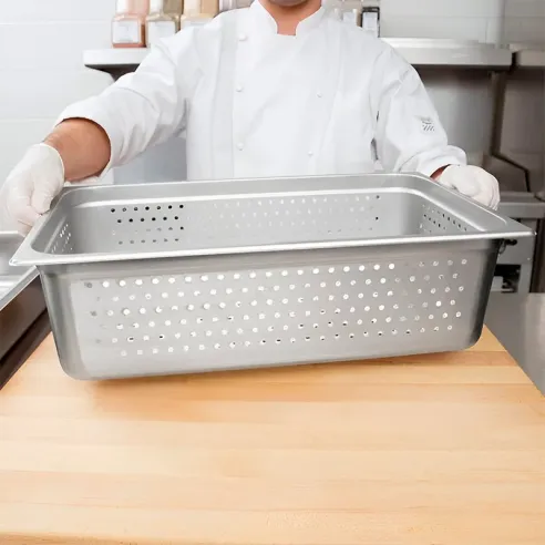 Bandeja de Acero Inoxidable Perforada Full de 6 Pulgadas MASTER CHEF FP6