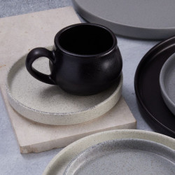 Taza Pluto reactivo estilo rustico negro 276.6 ml CORONA PP1941404312 2