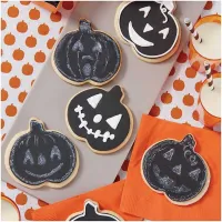 Pasta Fondant Color Negro, 1.5 Libras WILTON 710-2303 2